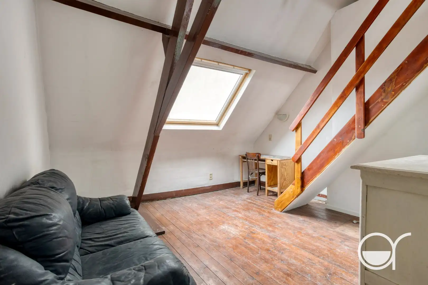 Herenwoning aan Sint-Pietersstation met tuintje en garage foto 19