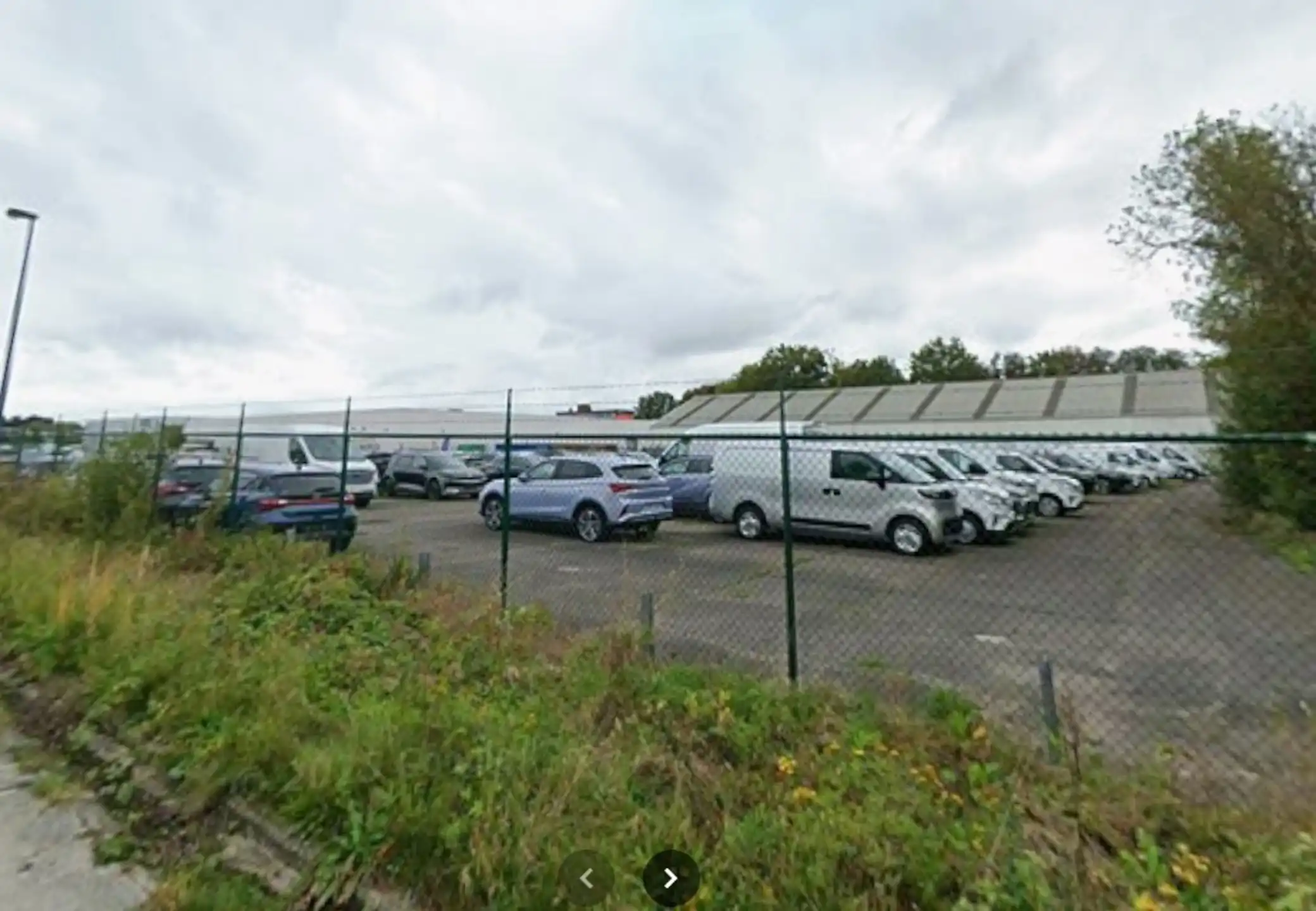 Verhard Terrein 10.000m²  te huur in Kontich Industrie foto 2