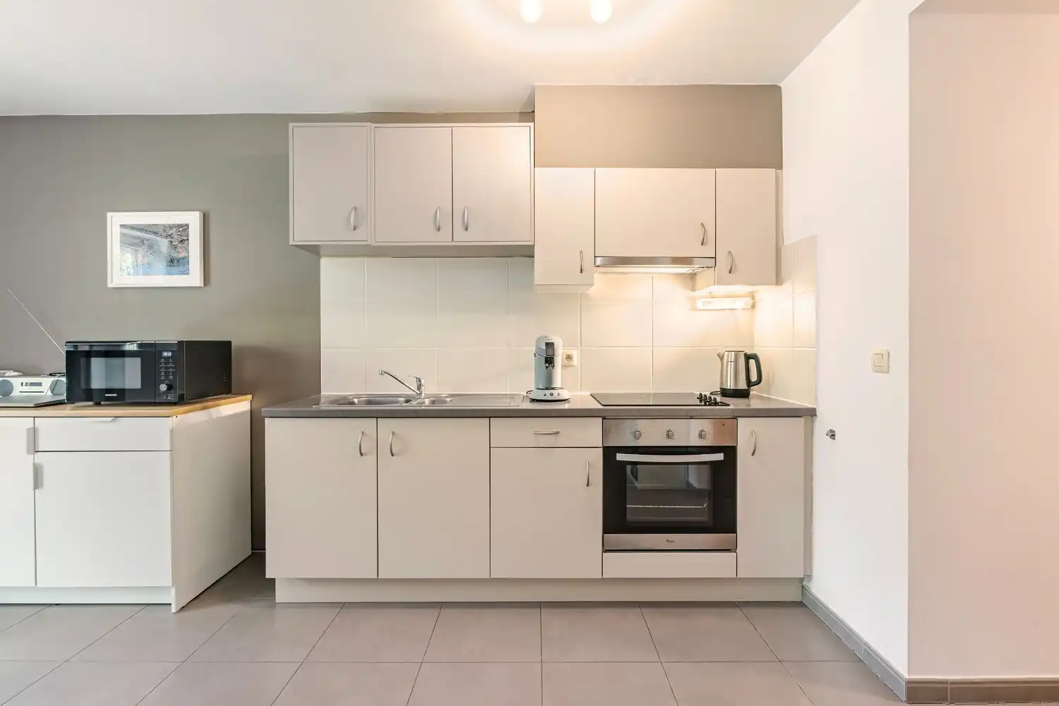 Instapklaar 1-slaapkamerappartement met terras en ondergrondse staanplaats foto 6
