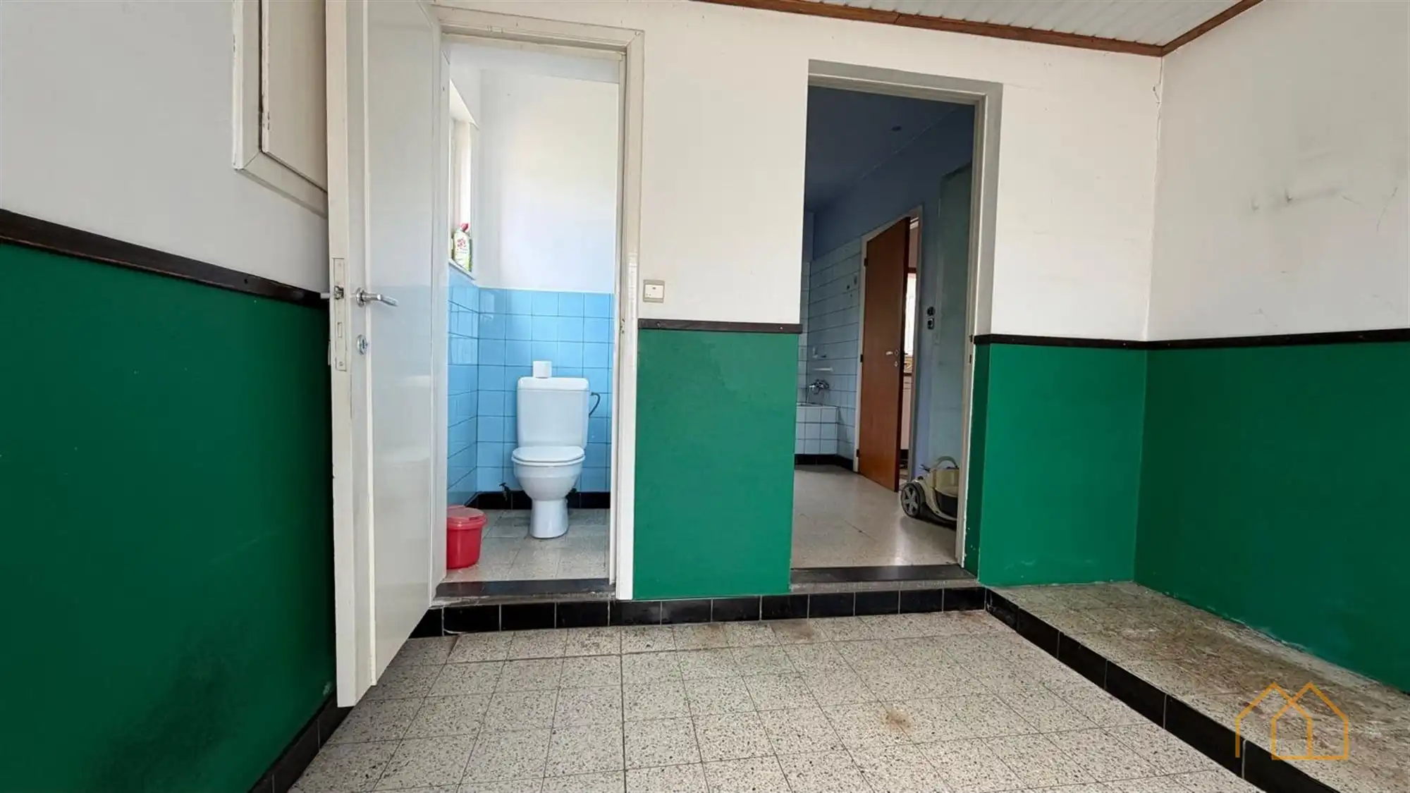 Vrijstaande woning met 3 slk en tuin foto 13