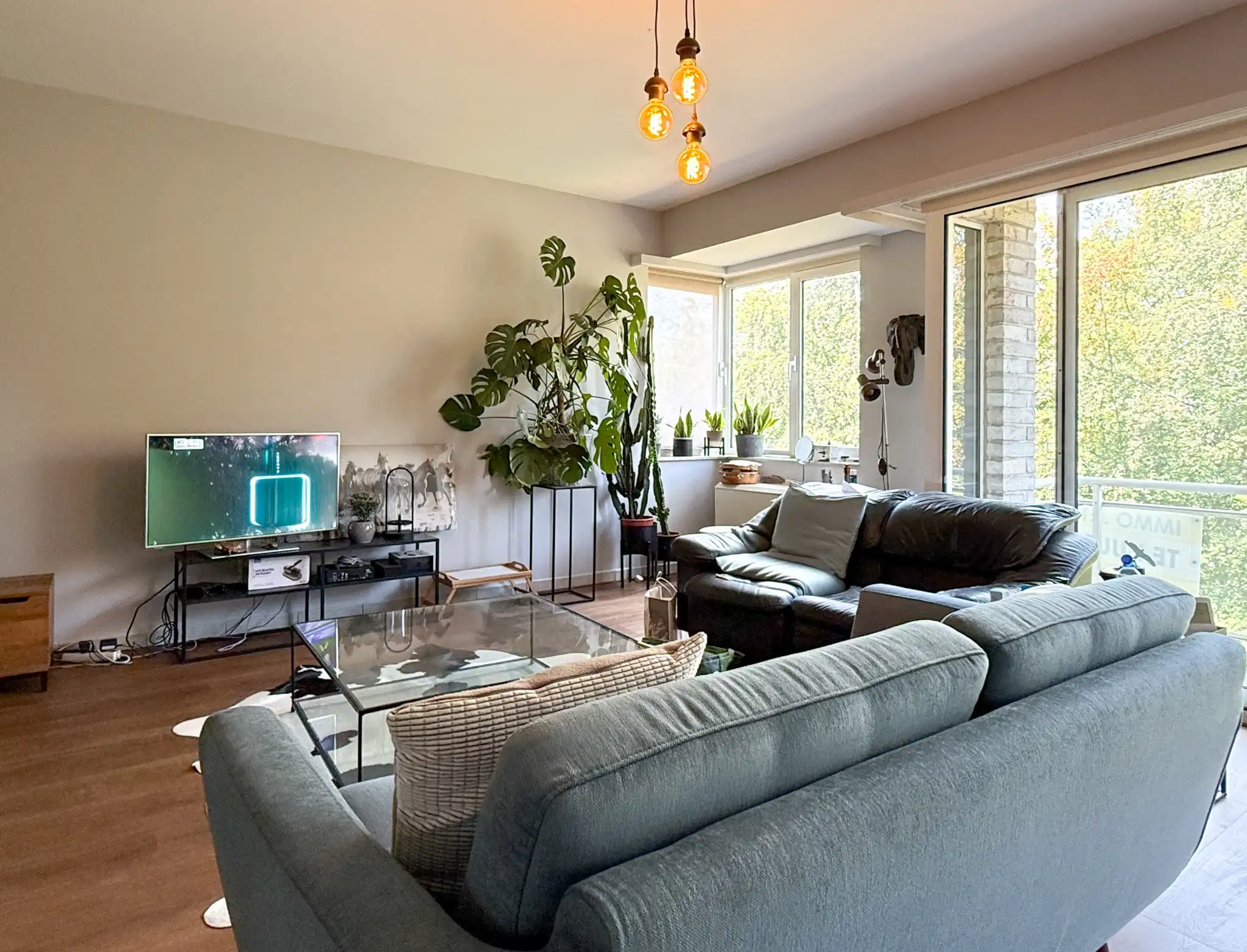 Appartement met twee slaapkamers, twee terrassen en garage in het hartje van Beveren foto 3