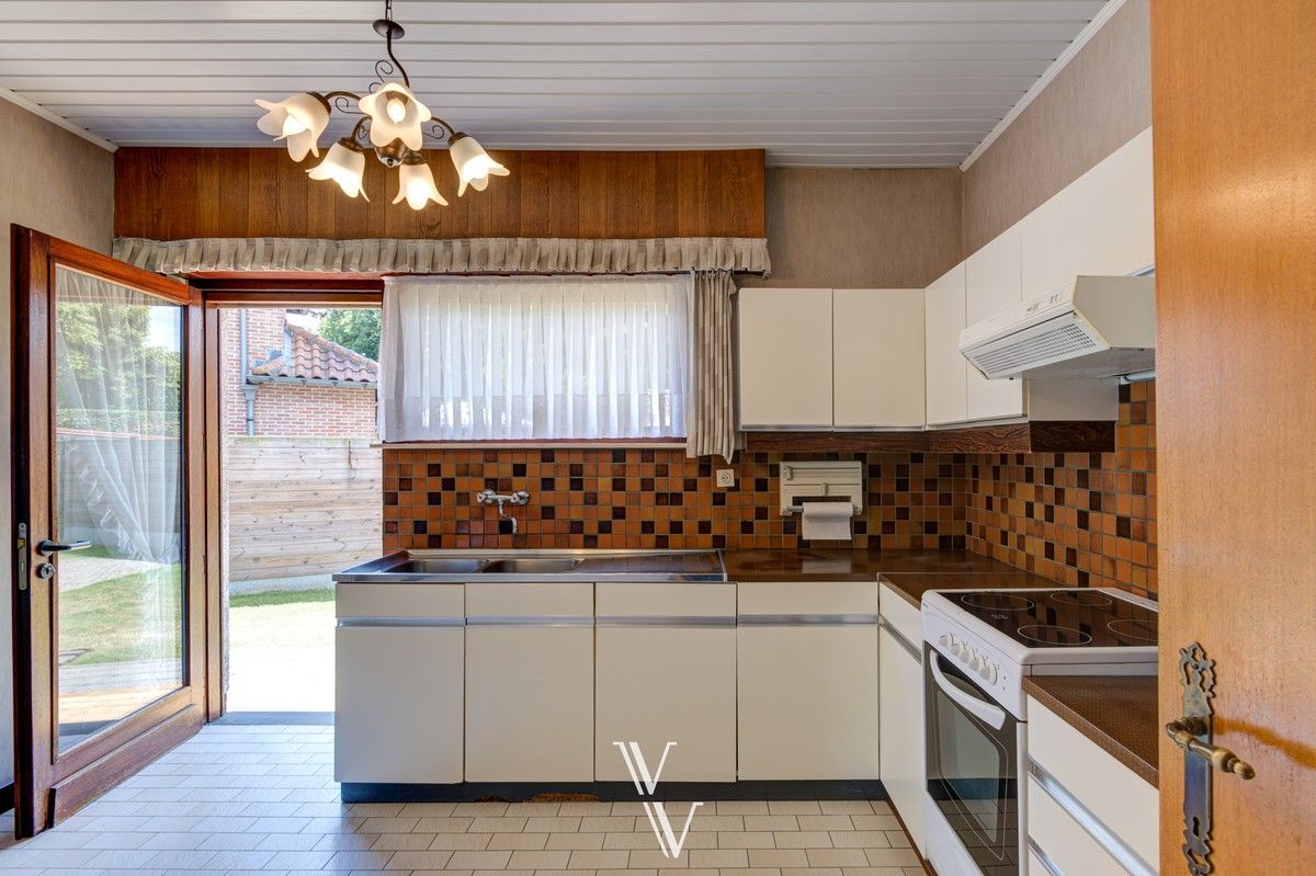 Mooi te renoveren landhuis met 3 slpk foto 4