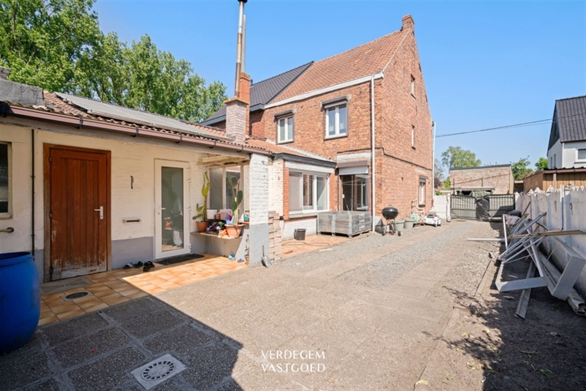 Huis met 3 slaapkamers, garage en tuin foto 15