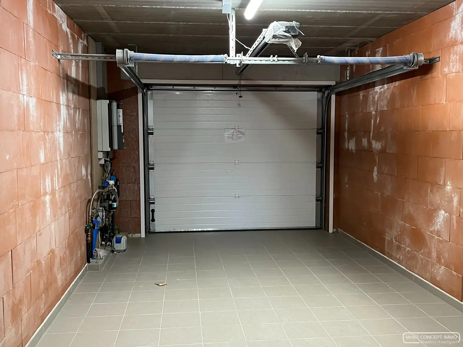 Ruime nieuwbouwwoning  te huur in Anzegem met tuin en garage foto 9