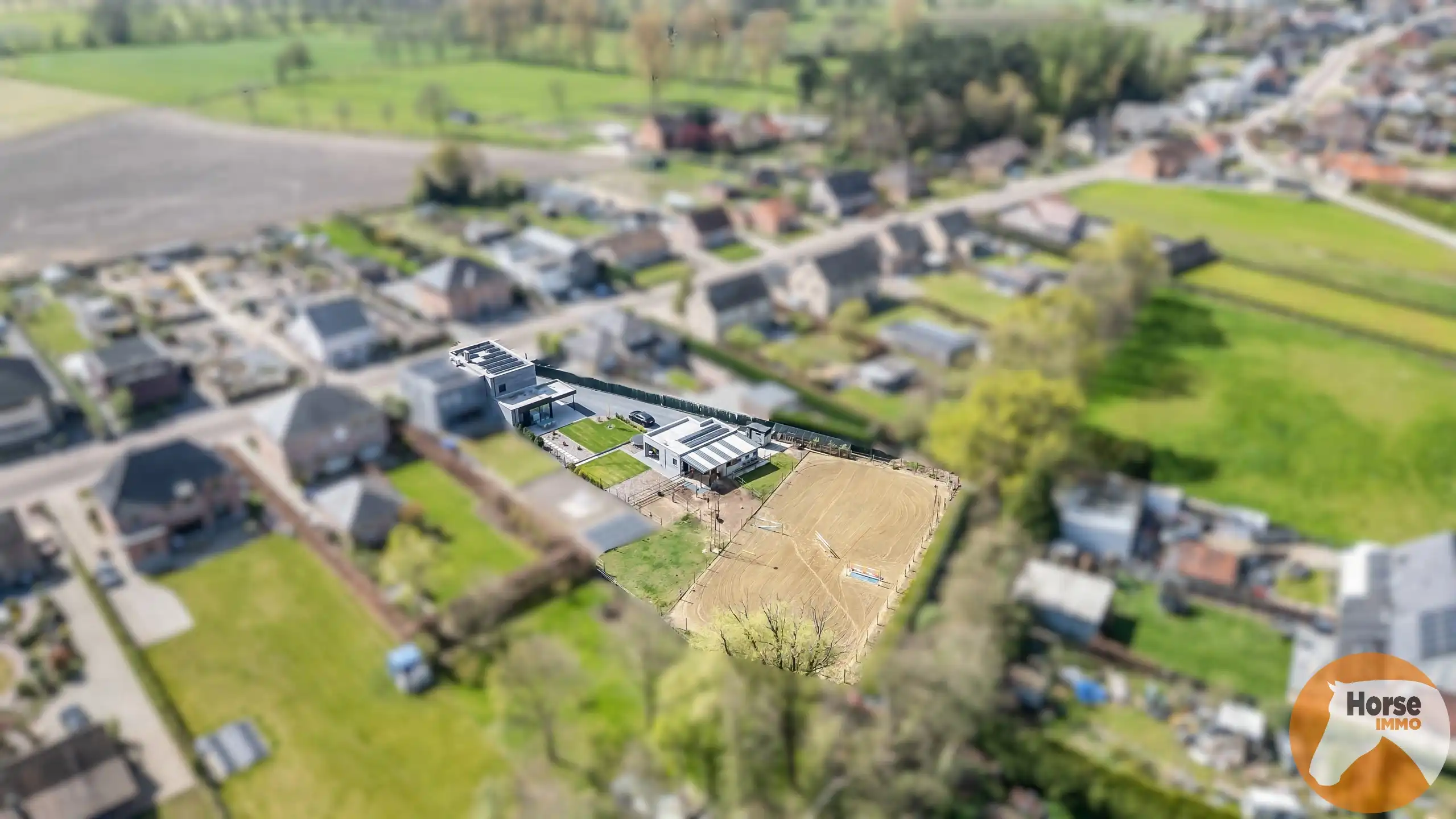 LAAKDAL-Moderne BEN-woning met paardenfaciliteit op 24,5are foto 31