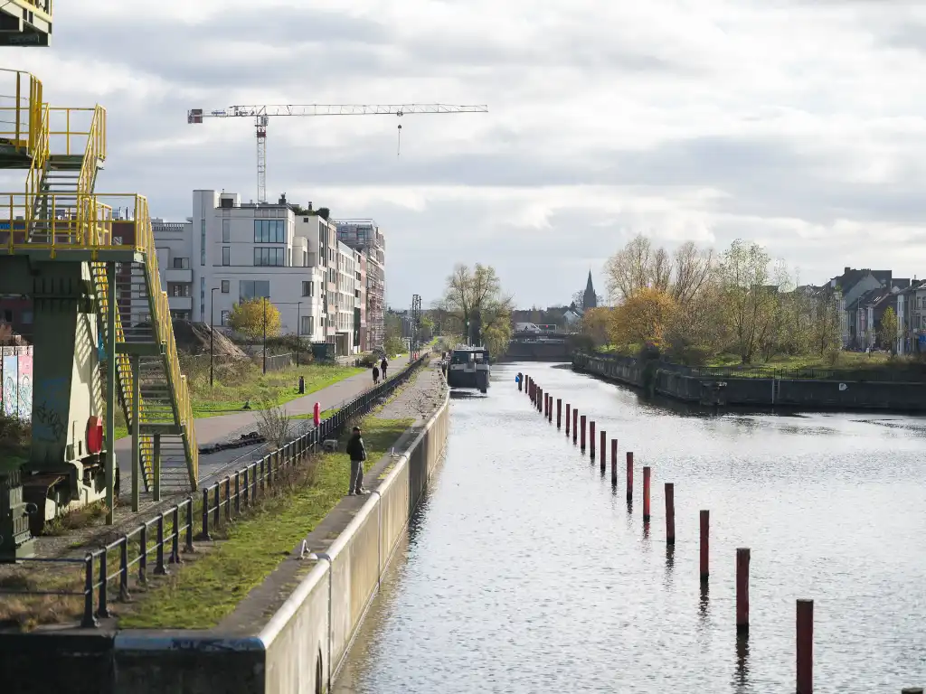 Luxe penthouse (bj. 2021) met twee kamers en een uitzonderlijk terras met panoramisch zicht over Gent en zijn torens. foto 25