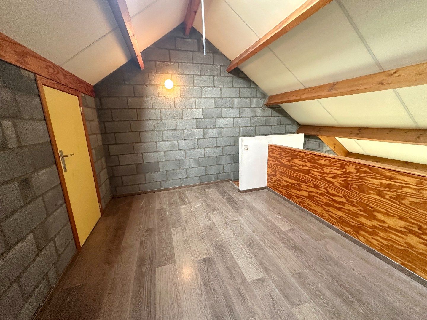 Duplexappartement met vloerverwarming in rustige woonwijk te Runkst foto 8