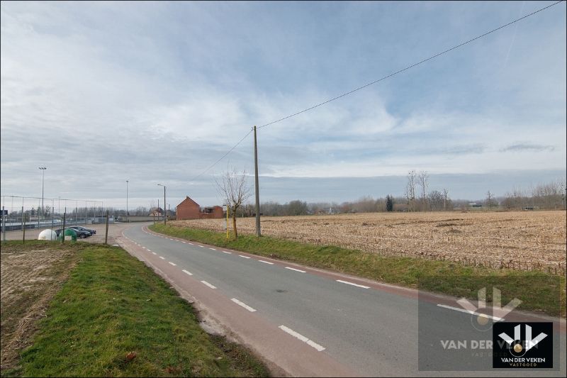 11,5 hectaren landbouwgrond foto 3