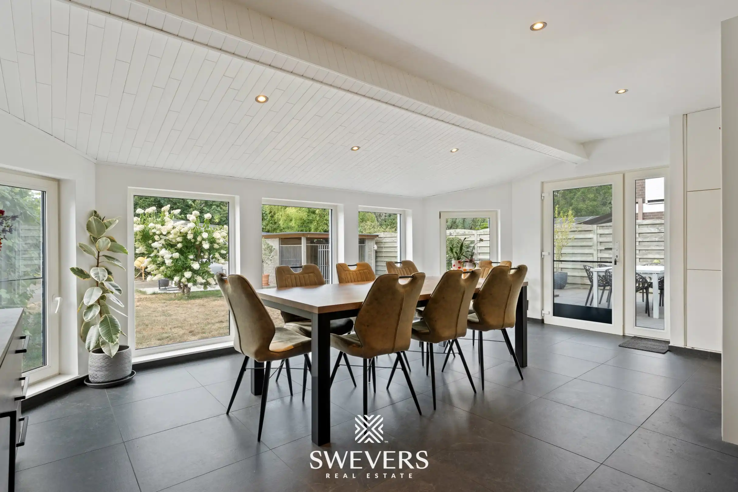 Charmante vrijstaande woning te Koersel foto 7