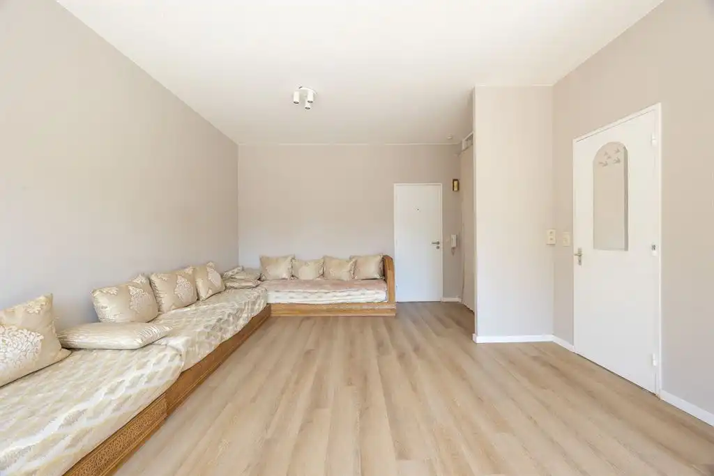 Opgefriste studio vlakbij het Groen Kwartier foto 3