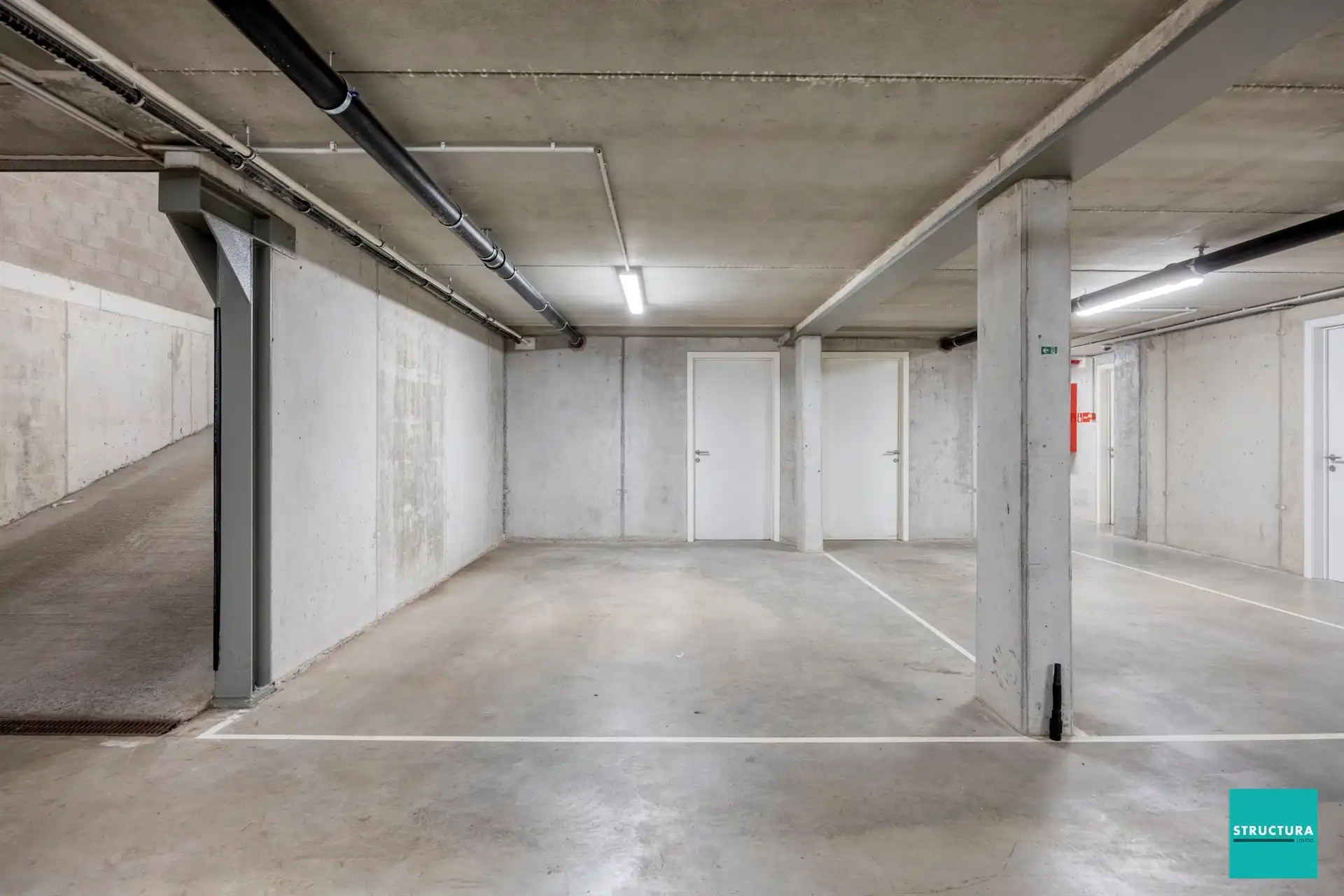 Praktijk/kantoor ih centrum met veel parkeermogelijkheden  foto 13