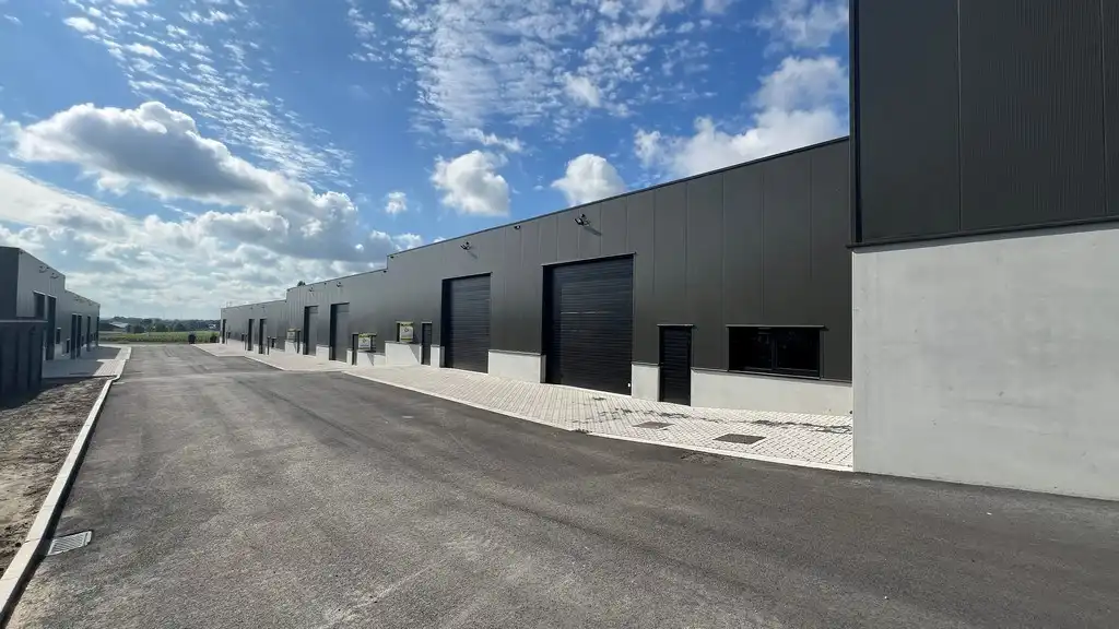 Nieuwbouw kmo-unit te koop in Tielt foto 3