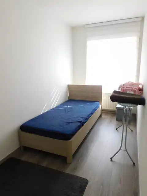 Gezellig appartement met drie slaapkamers en terras foto 11