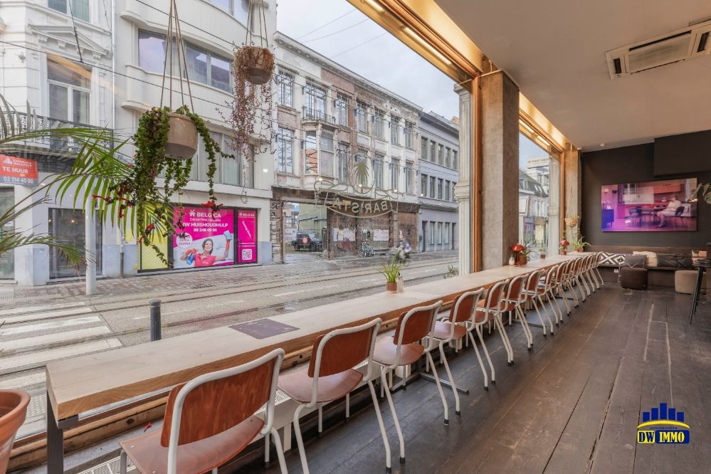 Gekende koffiebar op top locatie over te nemen in Gent-Centrum foto 7