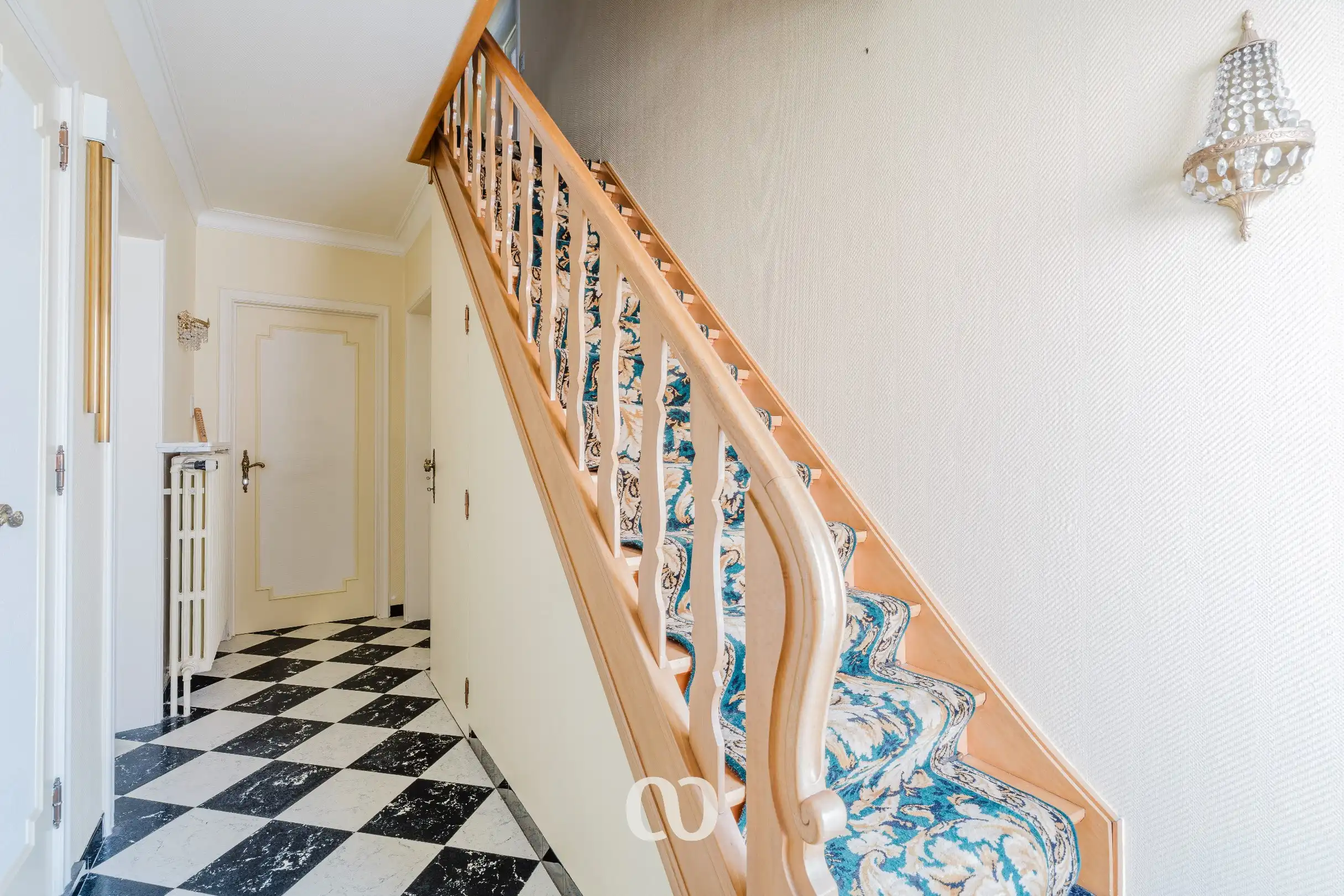 Stevige gezinswoning met tuin en volledige kelder in Lozer foto 11