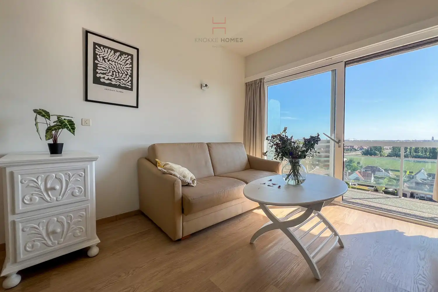 Ruim penthouseappartement met 1 slaapkamer en extra slaaphoek, verkoop van multi-eigendom foto 4