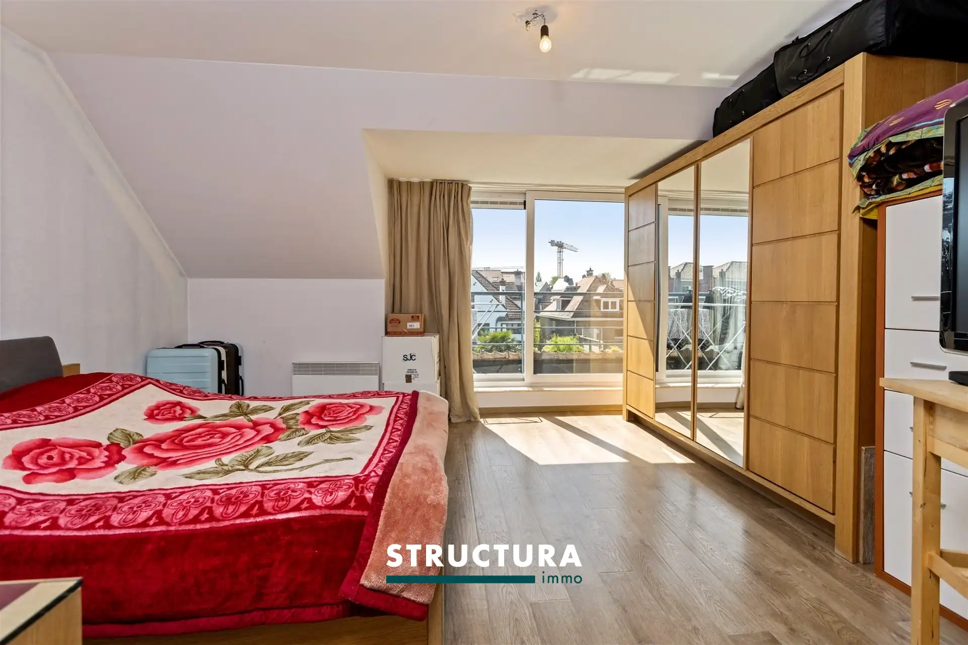 Ruim duplexappartement met 2 slaapkamers foto 8