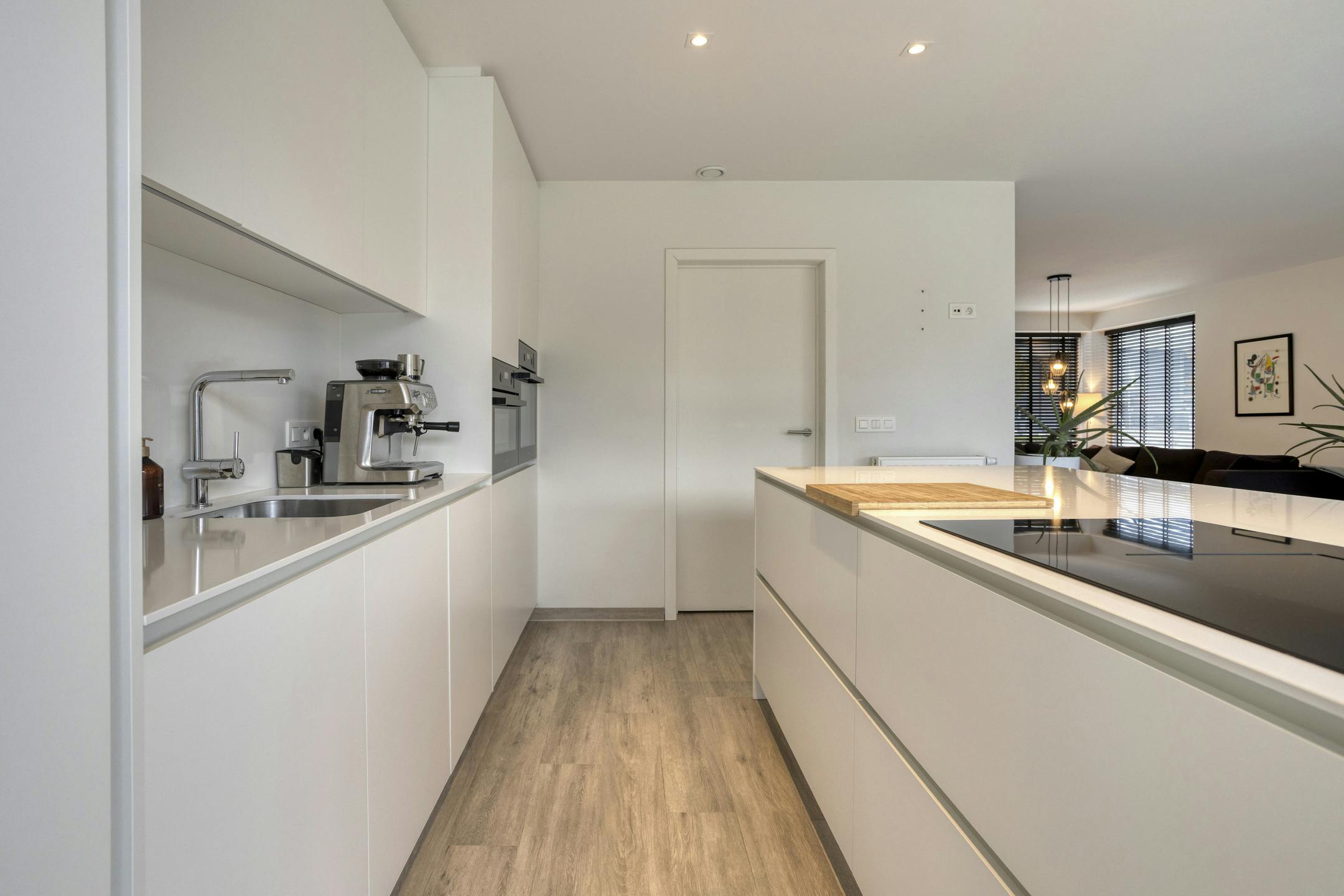 Recente woning (2020) met 4 slaapkamers te koop in Aartrijke foto 7