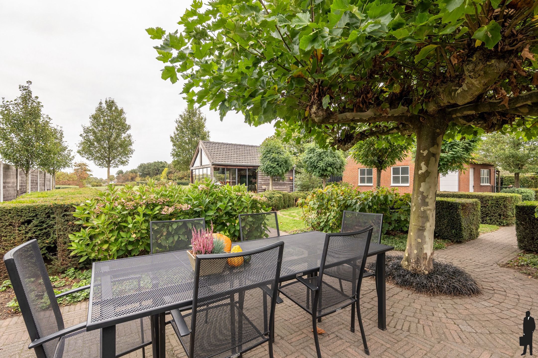 Landelijke woning met 3 slpk. en vrij uitzicht op een perceel van ca. 3.400 m² foto 19