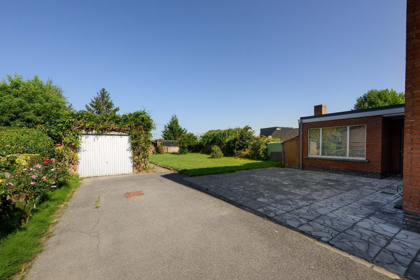 RUIME GEZINSWONING OP 1.002 m² MET PRACHTIG VERZICHT  foto 16