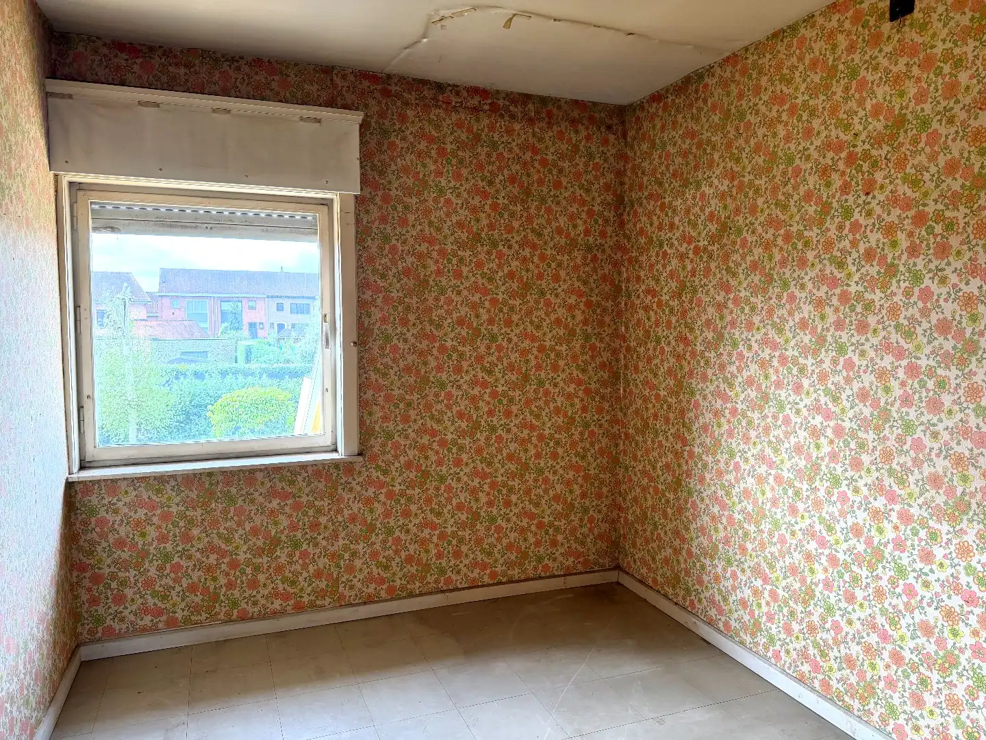 Te renoveren halfopen bebouwing met garage te koop in Harelbeke foto 12