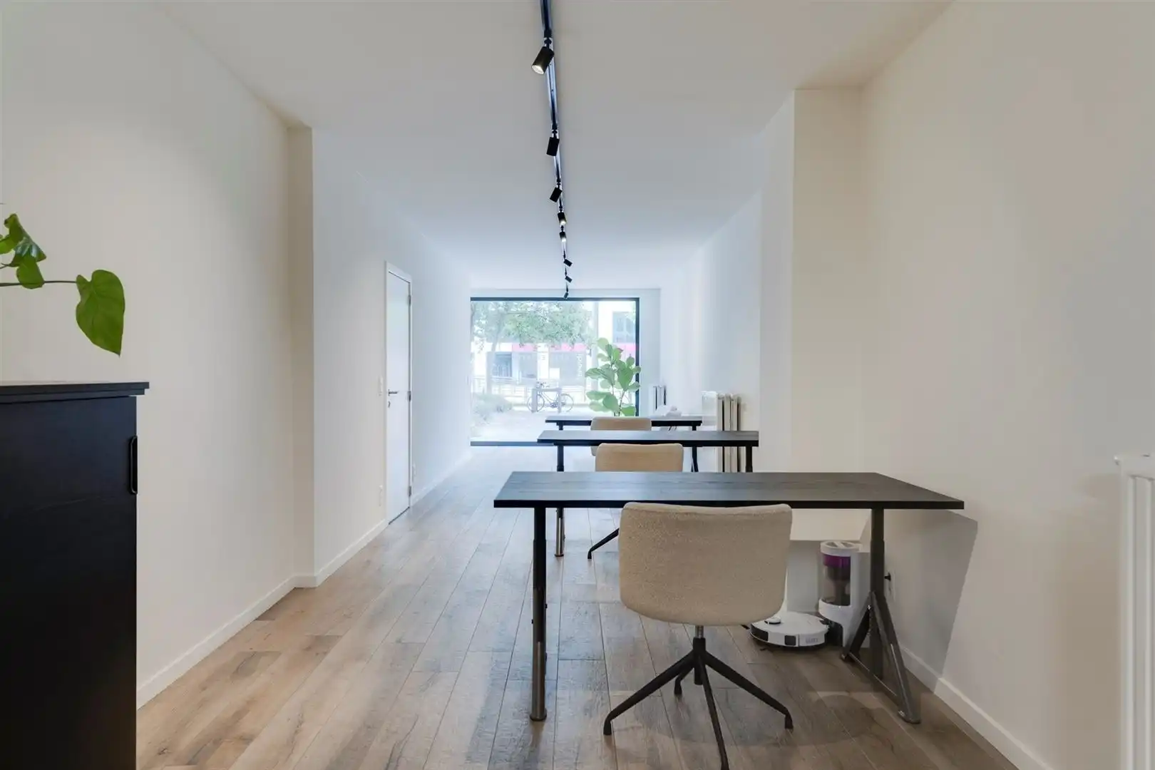 Ruimte voor kantoor/vrije beroepen/dienstverlening op het bruisende Eilandje foto 2