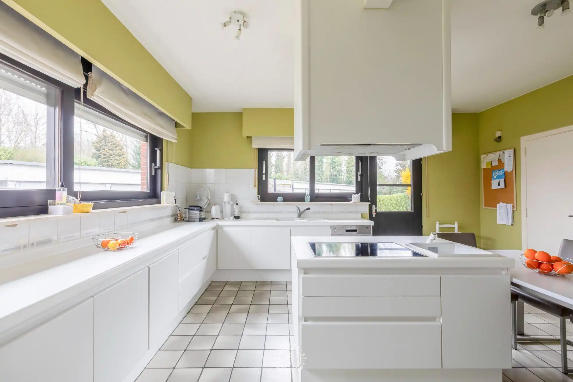 Solide gezinswoning met royale volumes foto 11