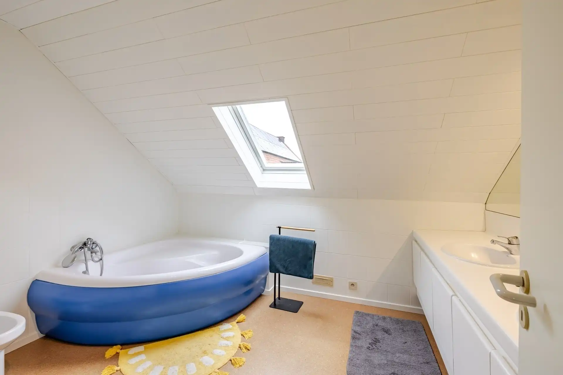 Karaktervollevrijstaande woning met EPC label A in Wichelen. foto 25