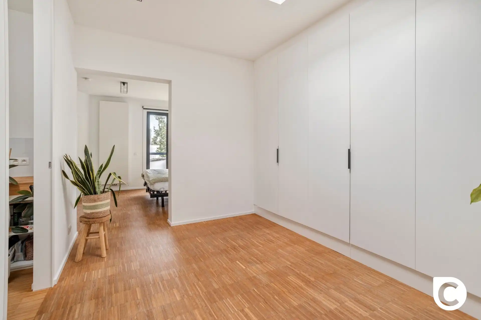 Prachtig gerenoveerd Loftappartement 2 slp en magazijn/handelsruimte foto 8