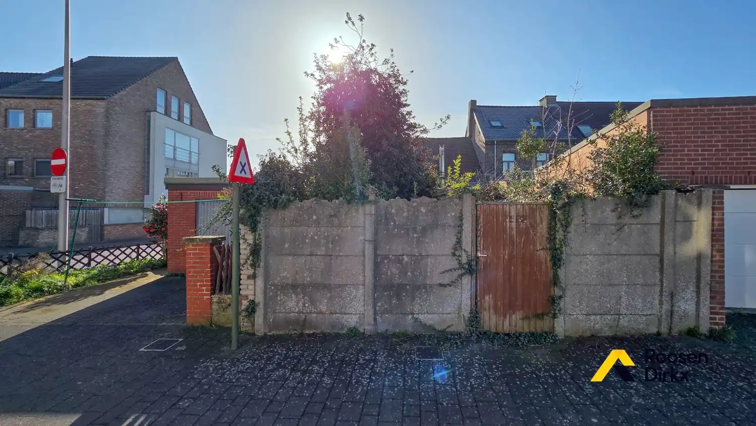 Te renoveren / af te breken woning hartje BREE! foto 5