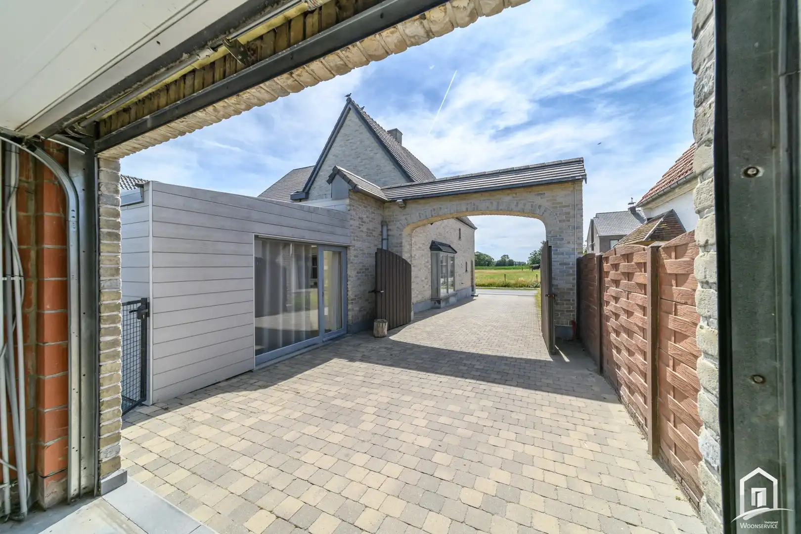Centraal gelegen mooie halfopen bebouwing te Zele foto 17