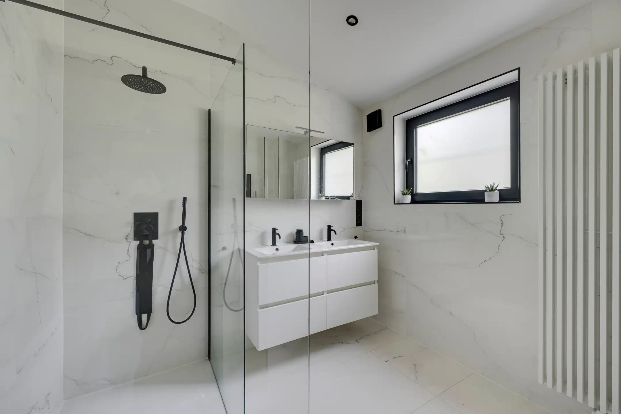Gerenoveerde woning op een mooi perceel van ca 2.000 m² foto 21