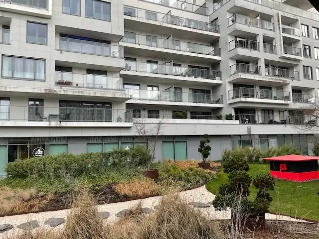 TE HUUR – Prachtig 2-slaapkamerappartement met ruim terras in Oudergem, nabij Brussel foto 32