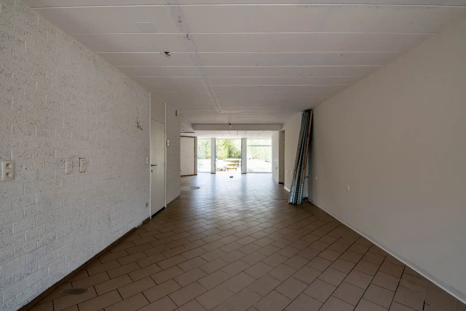 Veelzijdig Commercieel Gelijkvloers in de Dorpskern van Zandhoven foto 5