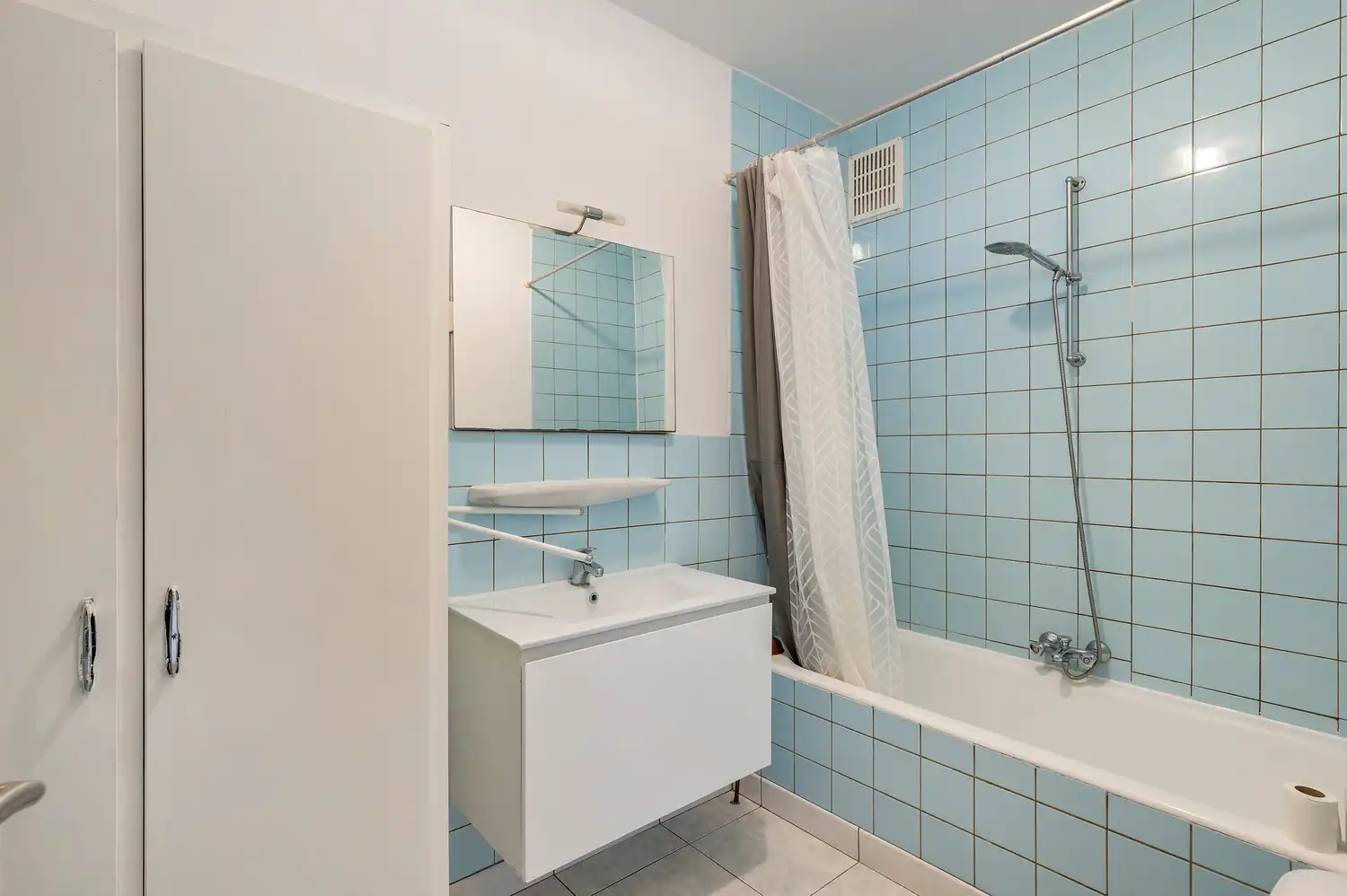TE KOOP – Bel-étage woning op toplocatie in Berlaar. foto 14