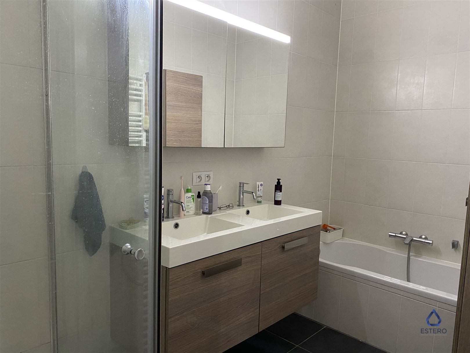 Gemeubeld 1-slaapkamer appartement te Brussel  foto 12