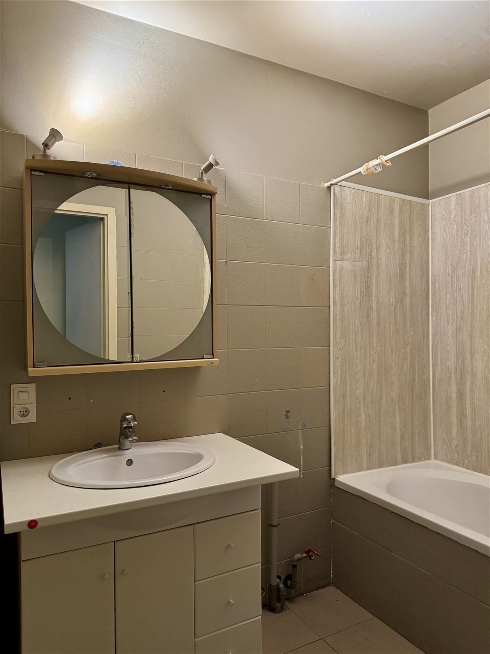 Appartement met 2 slpks en terras + kelder foto 18