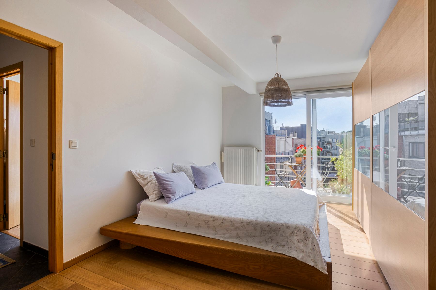 Instapklaar 3-slaapkamerappartement met ruim terras foto 12