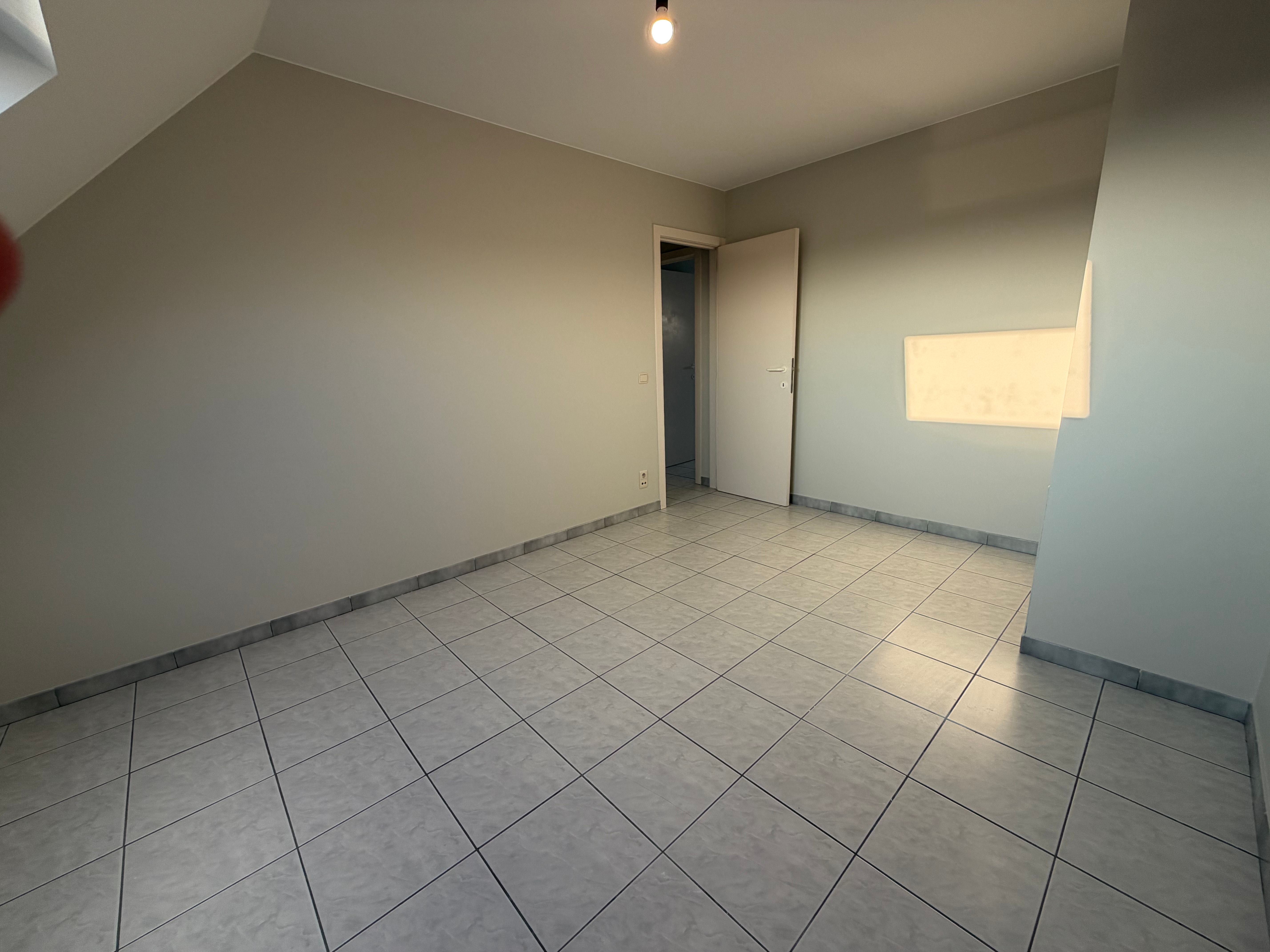 Mooi duplexappartement met drie slaapkamers en twee zongerichte terrassen. foto 27