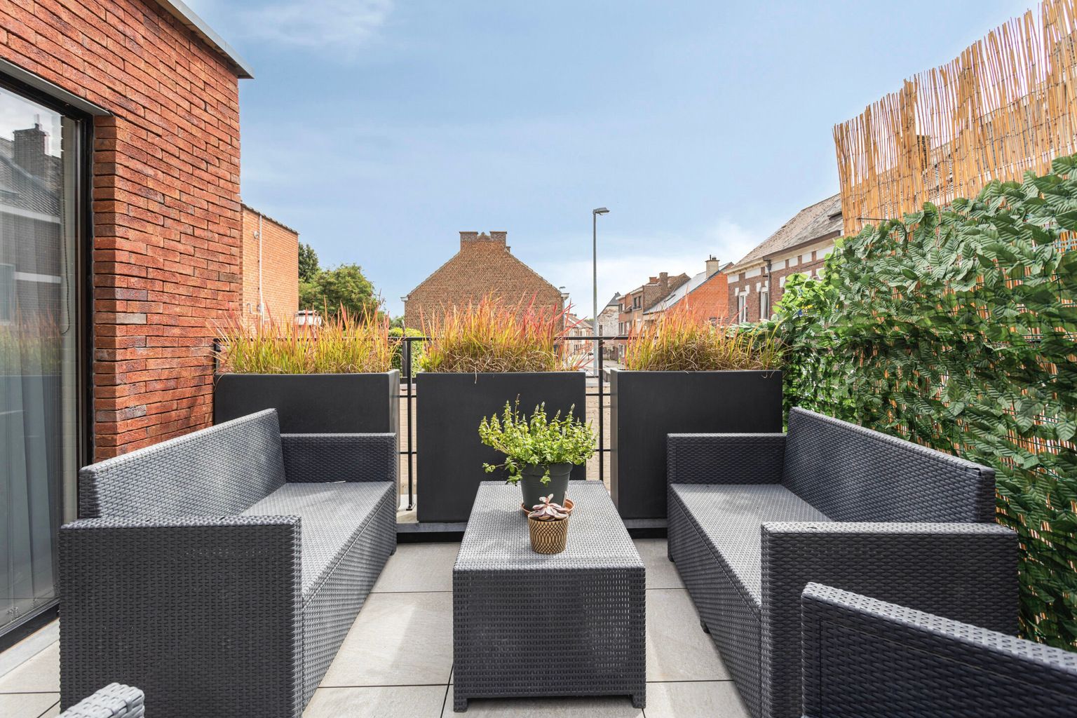 MOOI GERENOVEERDE WONING MET DAKTERRAS EN DUBBEL GARAGE foto 13