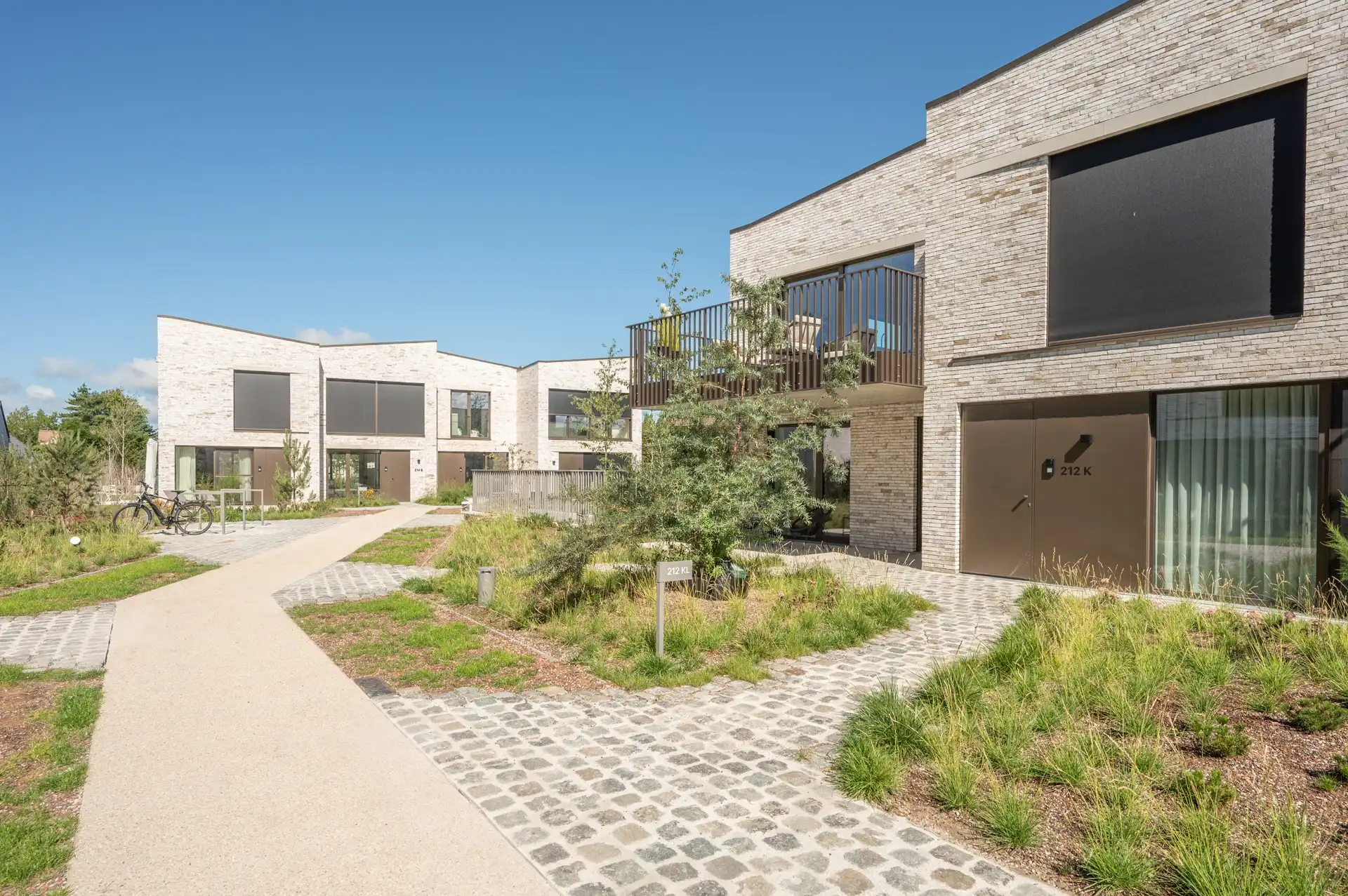 Hoekwoning in autovrij parkdomein met terrassen en private garage foto 25