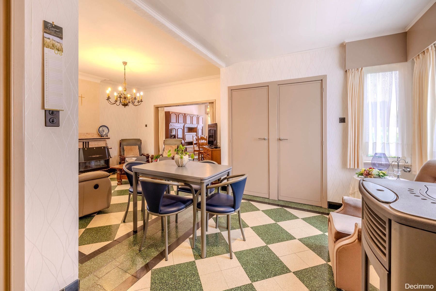 Op te frissen gezinswoning gelegen op rustige locatie foto 9