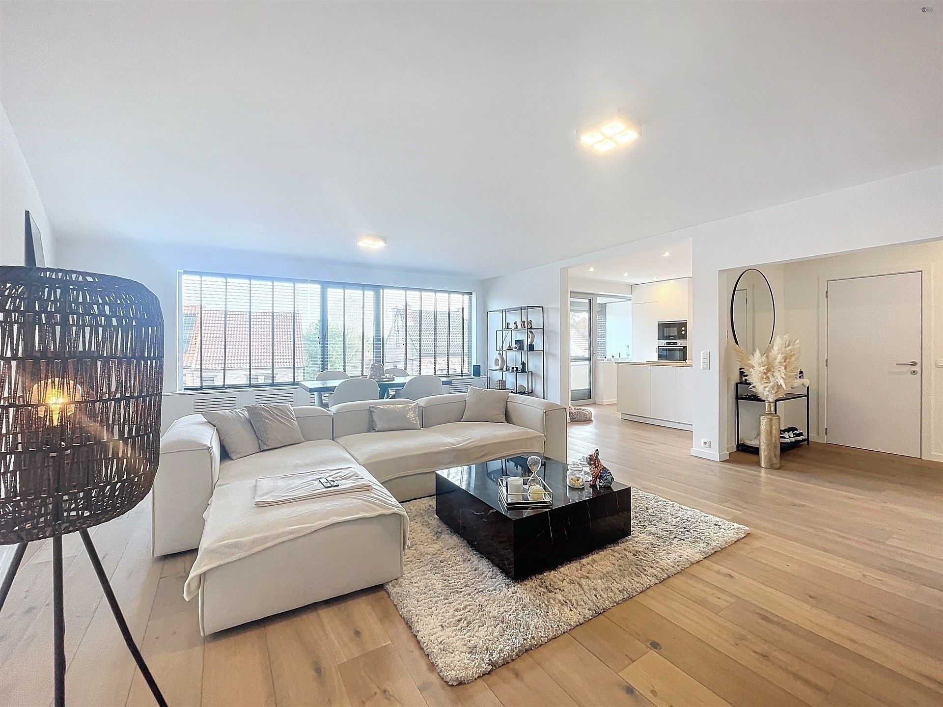 Prachtig instapklaar appartement met 3 slaapkamers en terras in Kruibeke. foto 2