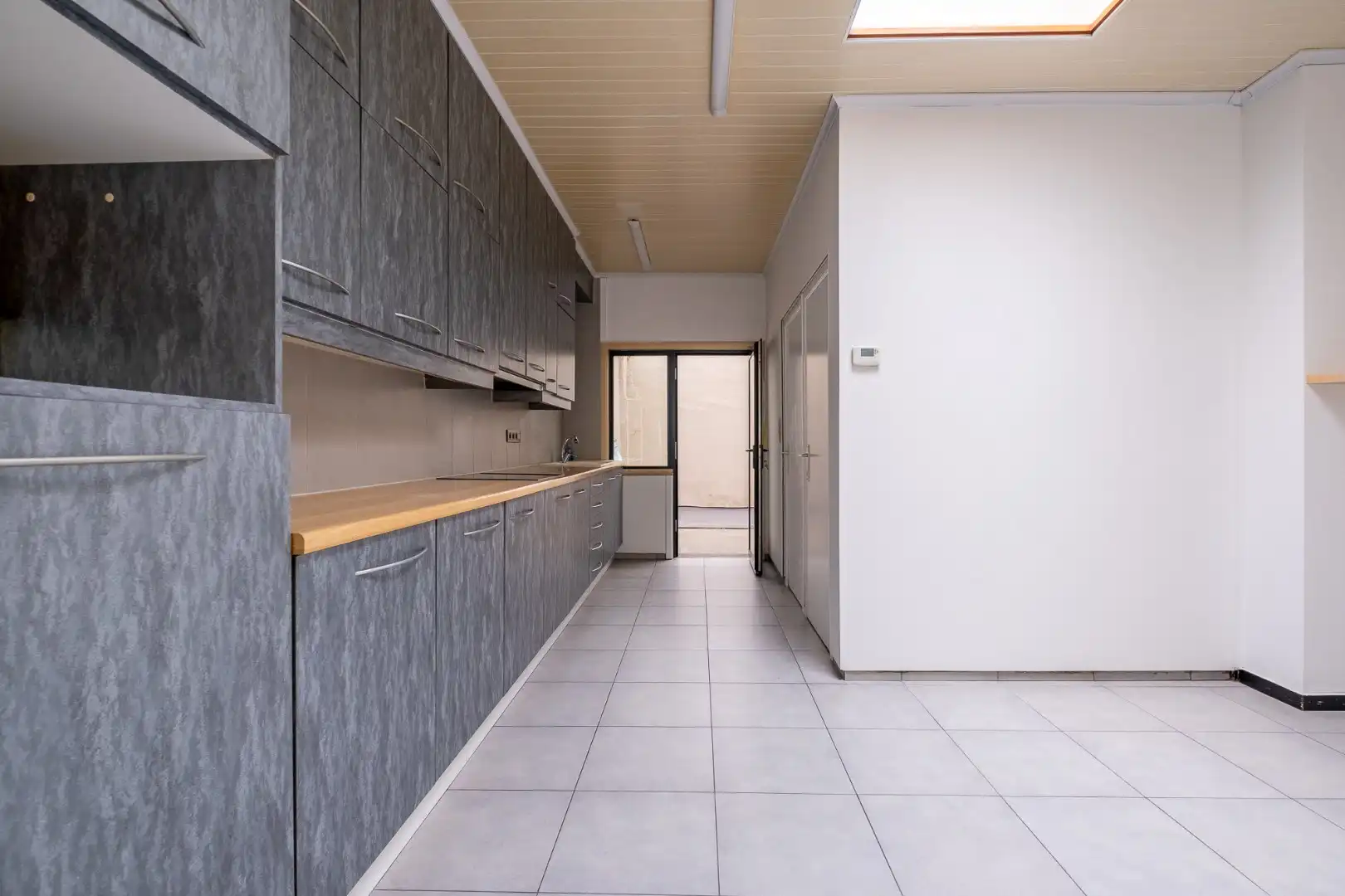 Ruime woning met 3 slaapkamers foto 7