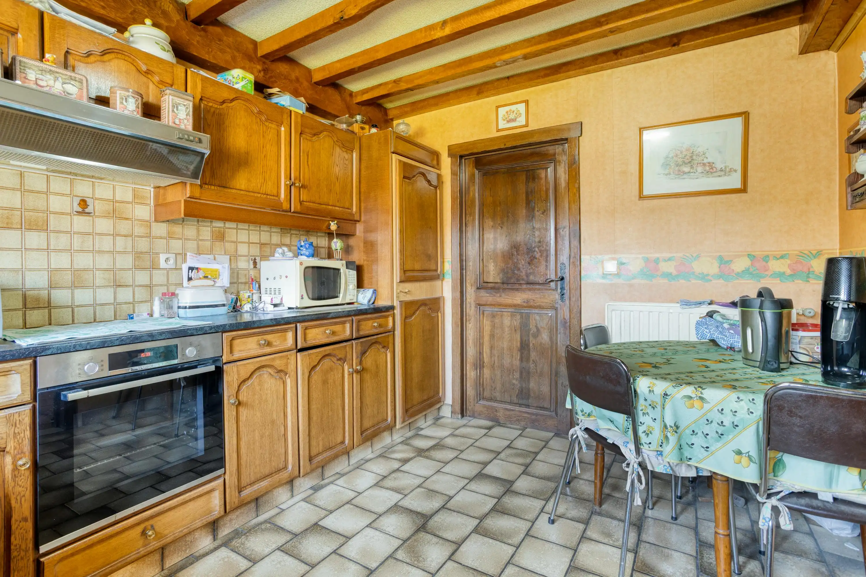 Te renoveren woning met 4 slaapkamers te koop in Koolkerke foto 4