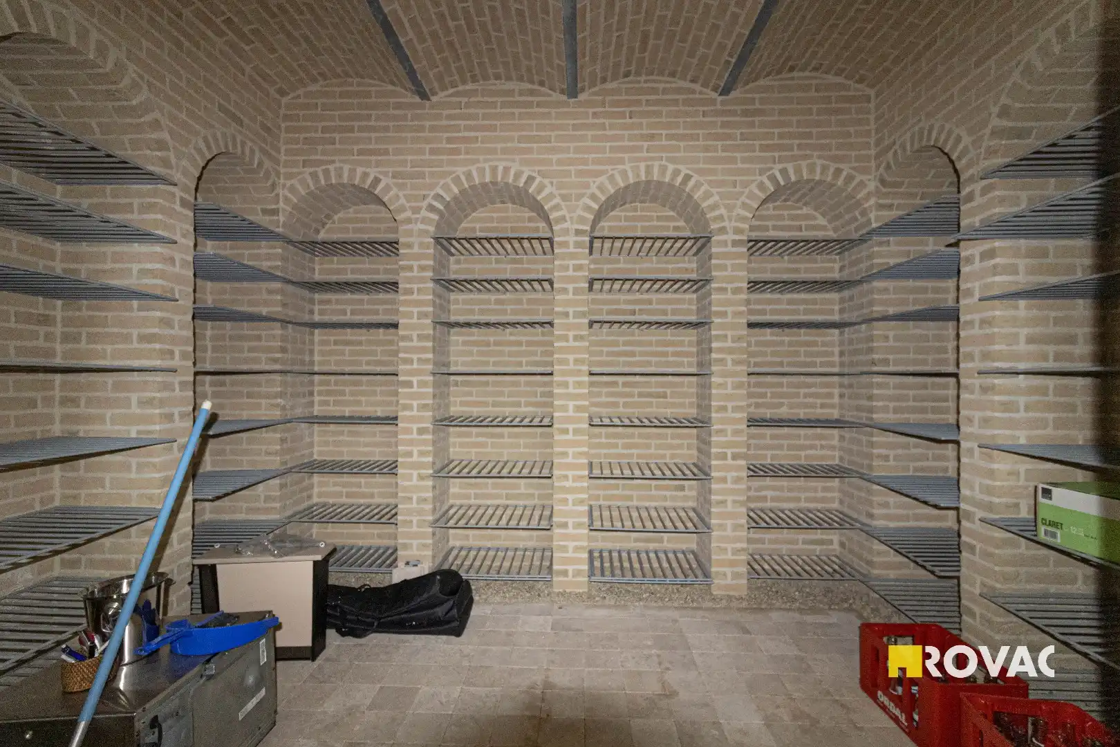 Ruime alleenstaande loftwoning met garage/opslagplaats foto 7