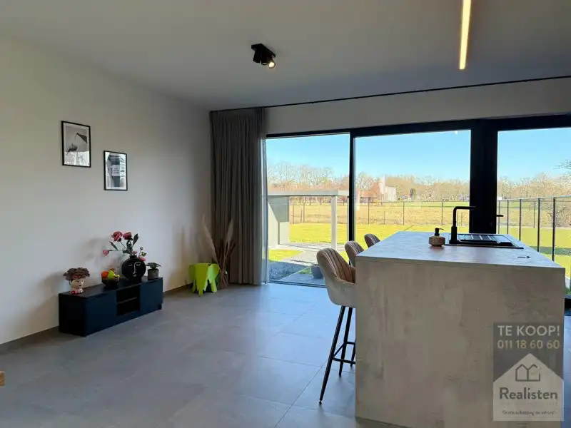 Instapklare nieuwbouwwoning - OB met garage foto 13