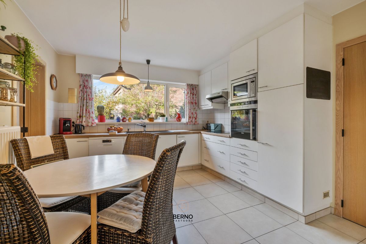 Instapklare en energiezuinige gezinswoning met tuin in Lebbeke foto 9