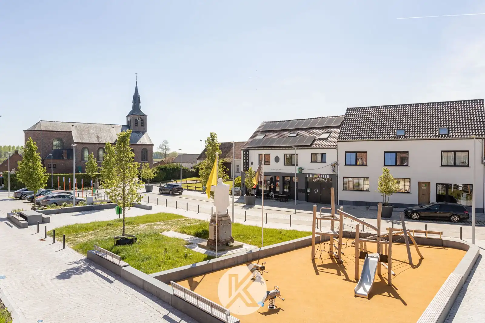 Ruime gerenoveerde karakterwoning foto 10