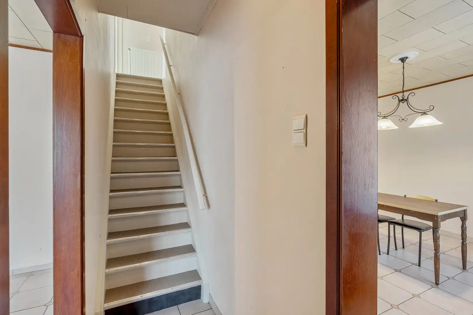 🏡&nbsp;Knusse woning met 4 slaapkamers en veel potentieel te Houthalen foto 2